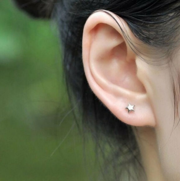 NEW Sterling Silver Dainty Star & Crescent Moon Women Girls Stud Earrings - Picture 6 of 9